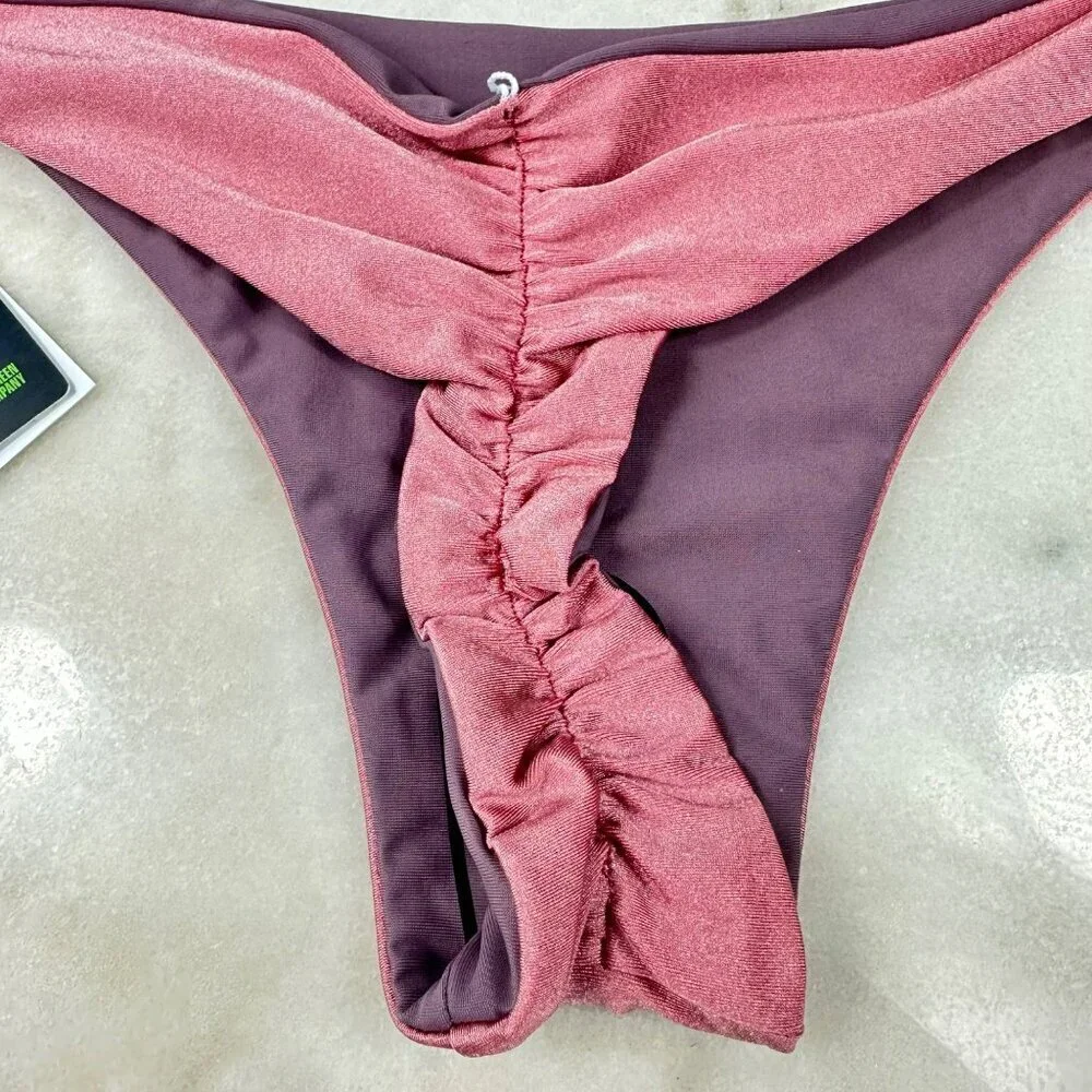 VDM Pink And‎ Purple Reversible Mid-Coverage Bottom Size Medium